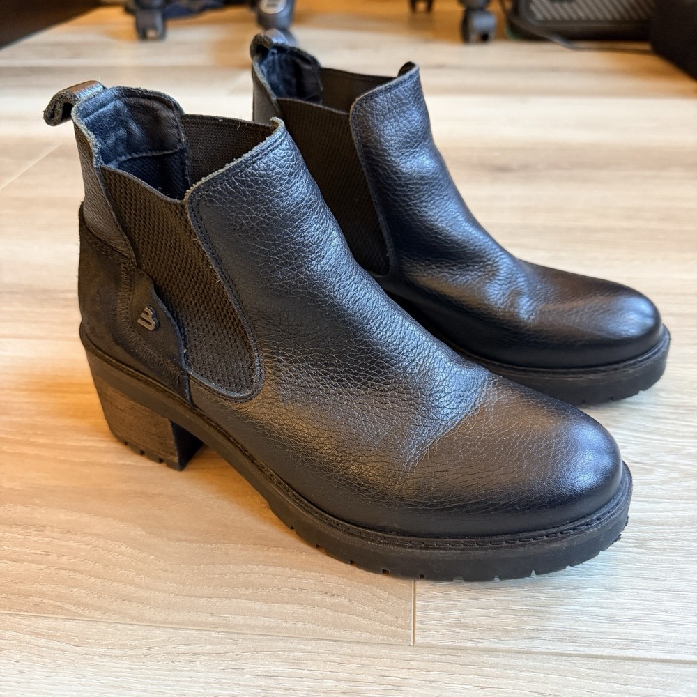 Bull Boxer Chelsea Boots -Jessy 10 EU 40 Black Pebble Grain Leather Block Heel